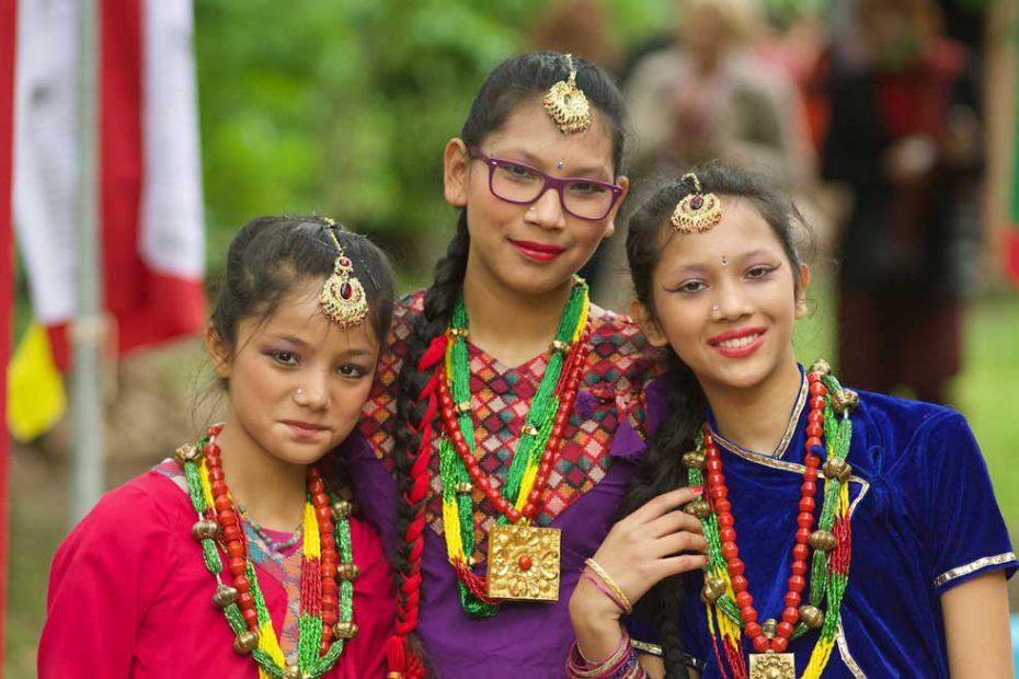 fest-nepal-3-filles